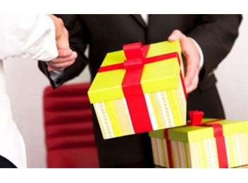 Món quà Tết tây cho vợ yêu đầy ý nghĩa mà bạn nhất định phải biết